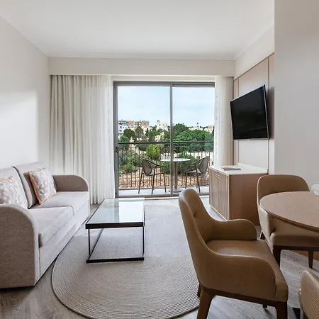 Hotel Malta Marriott & Saint Julian's