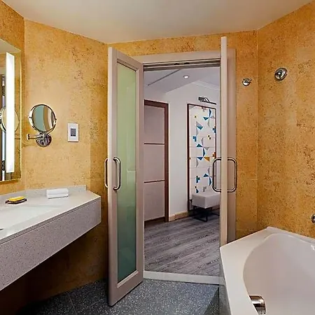 Malta Marriott & Hotel